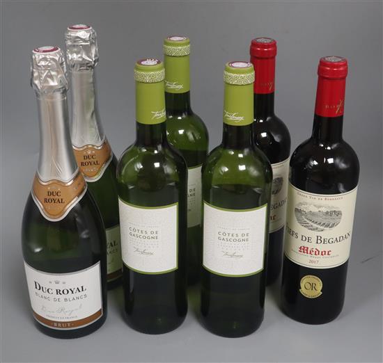 Three bottles of Cotes De Gascogne, two Fiels De Gegadon and two Duc Royal Blanc De Blancs